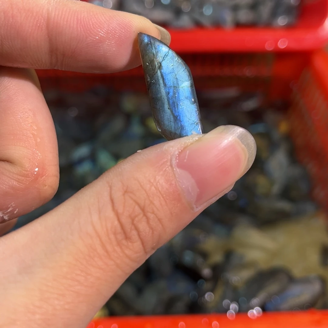 拉长石吊坠未镶嵌霄*猪