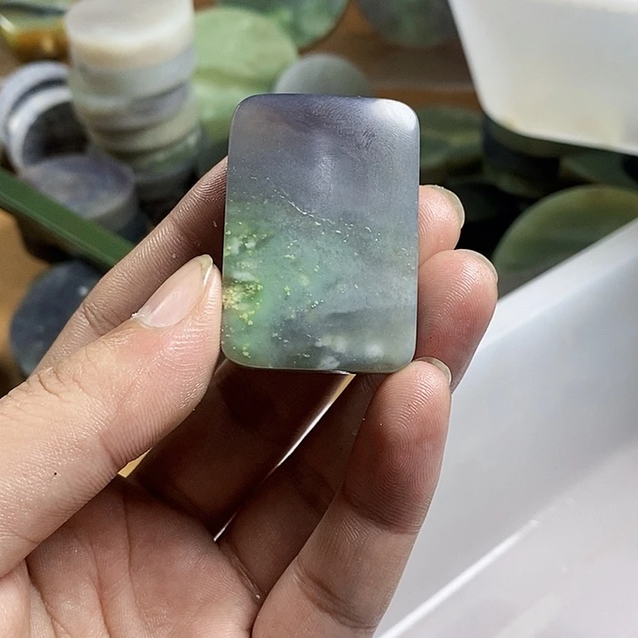 唯***下和田玉（糖玉）未镶嵌珠宝半成品