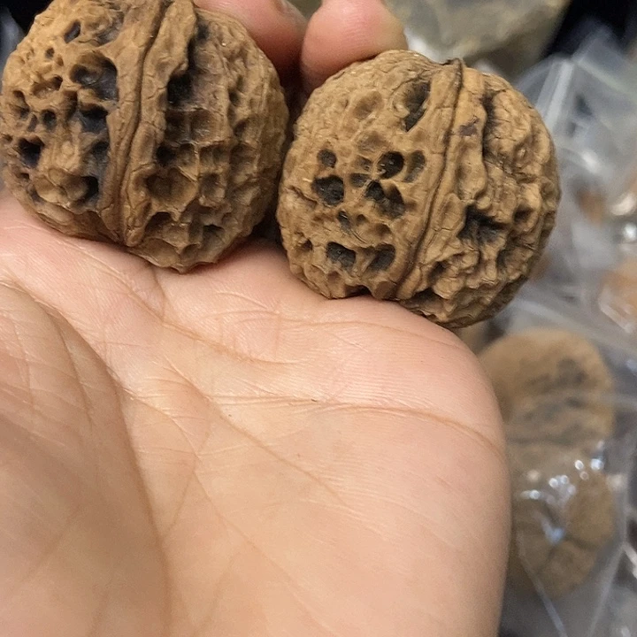 把件文玩核桃云南铁核桃基地73