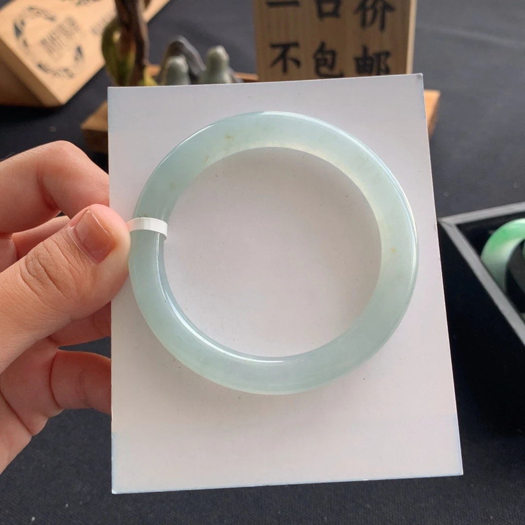 未镶嵌手镯翡翠翡翠