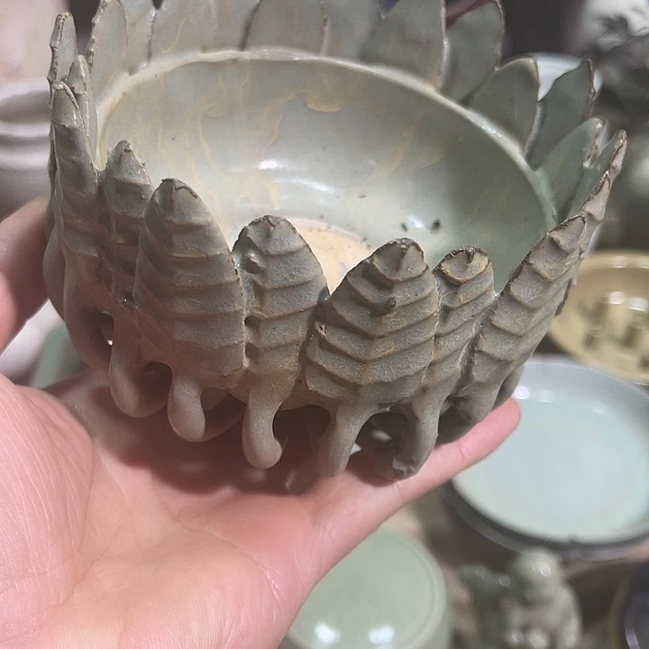 瓷片瓷器。。。。。。。瓷炉