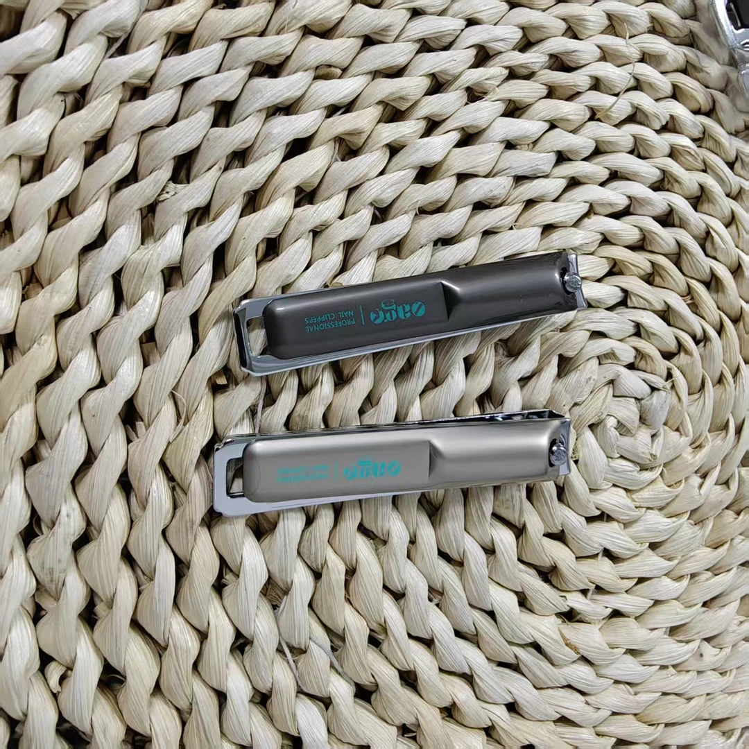 3340    大号指甲钳