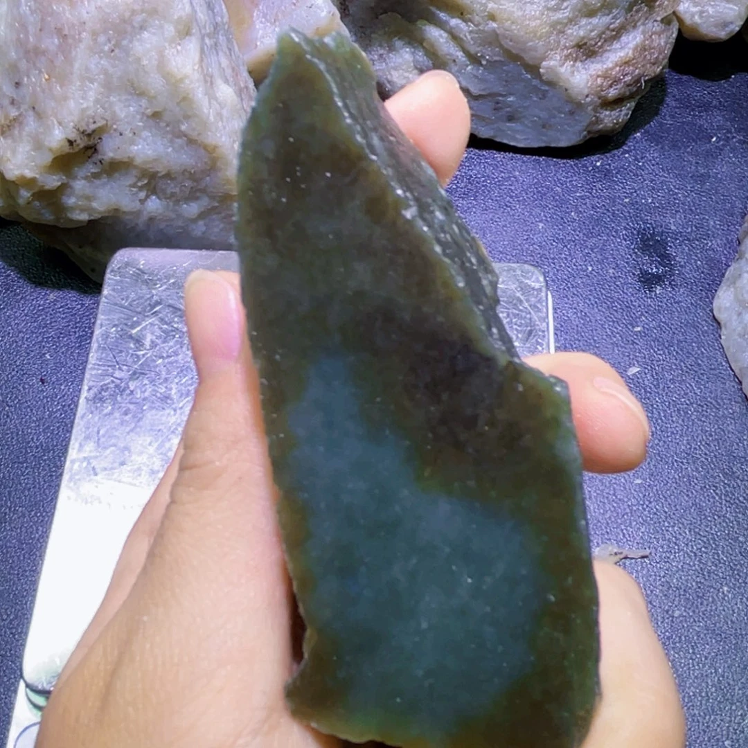 未镶嵌和田玉珠宝半成品