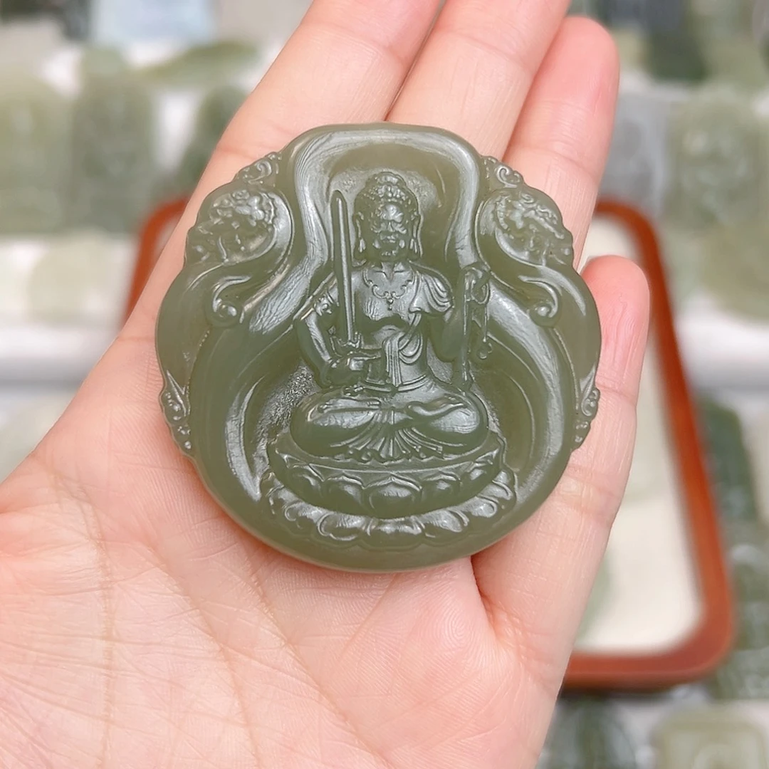 颈饰未镶嵌和田玉你**猜