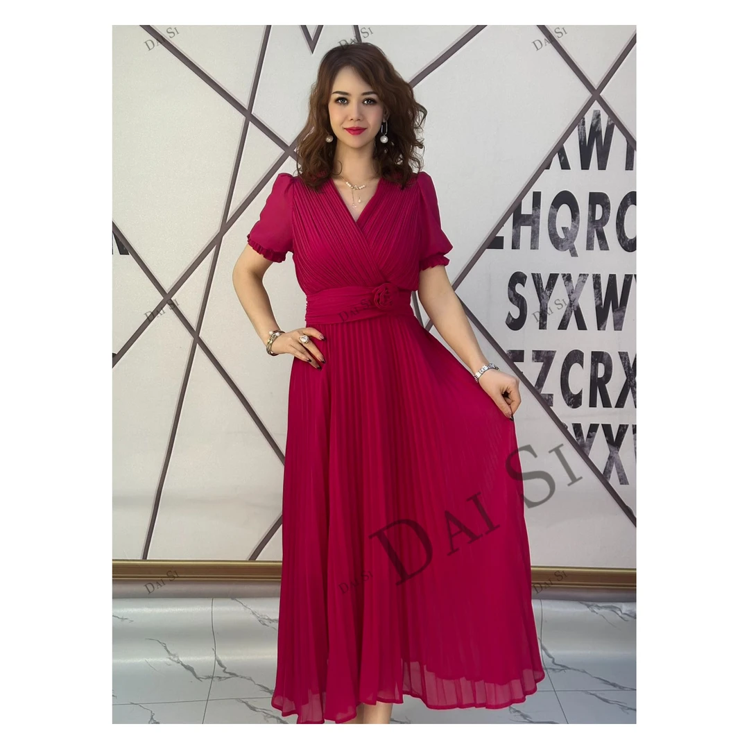 6868【DaiSi厂家直发】新款时尚V领纯色时尚连衣裙