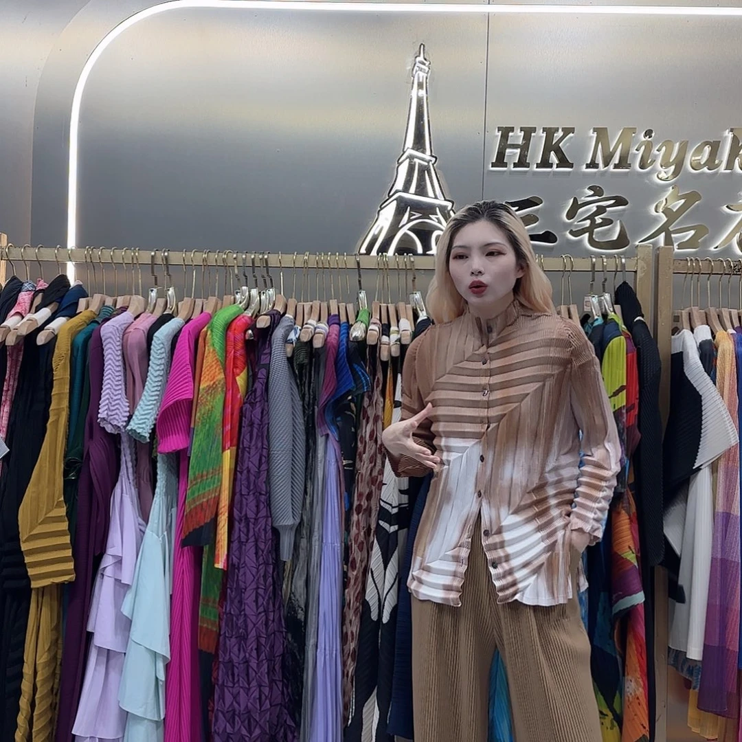 套头渐变咖色外套