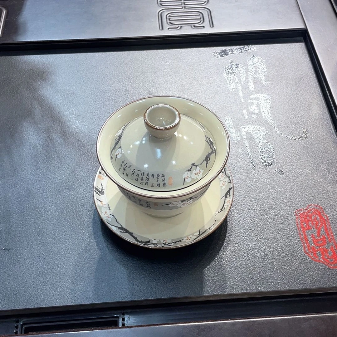 瓷片茶盘等多种产品系列为代表
