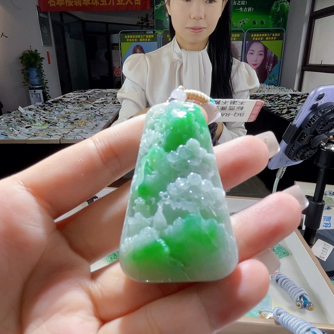 颈饰未镶嵌翡翠一