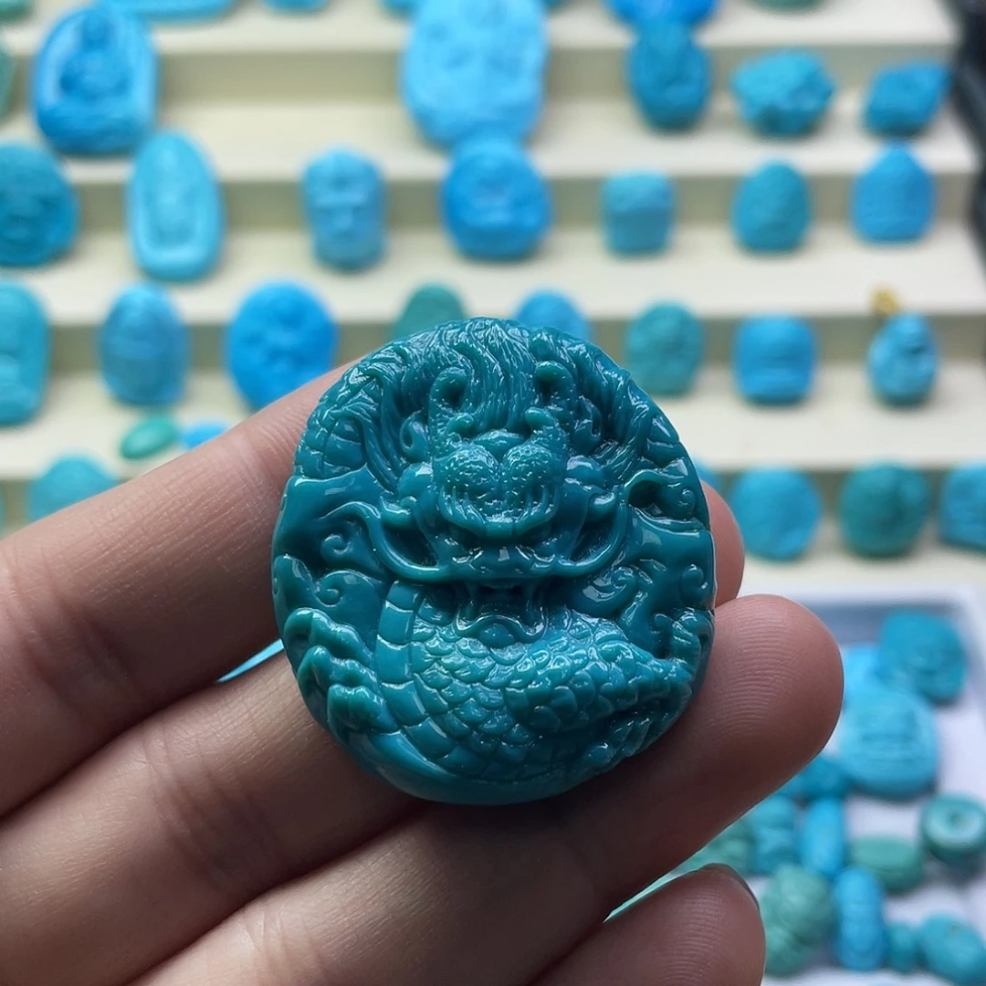 绿松石未镶嵌颈饰