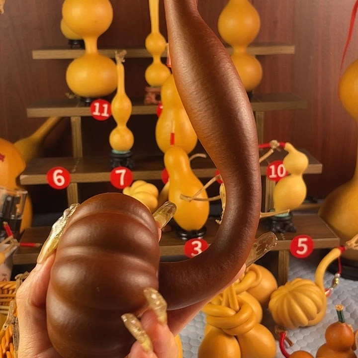 太***花葫芦笙舞在这段历史时期已经结束过大半