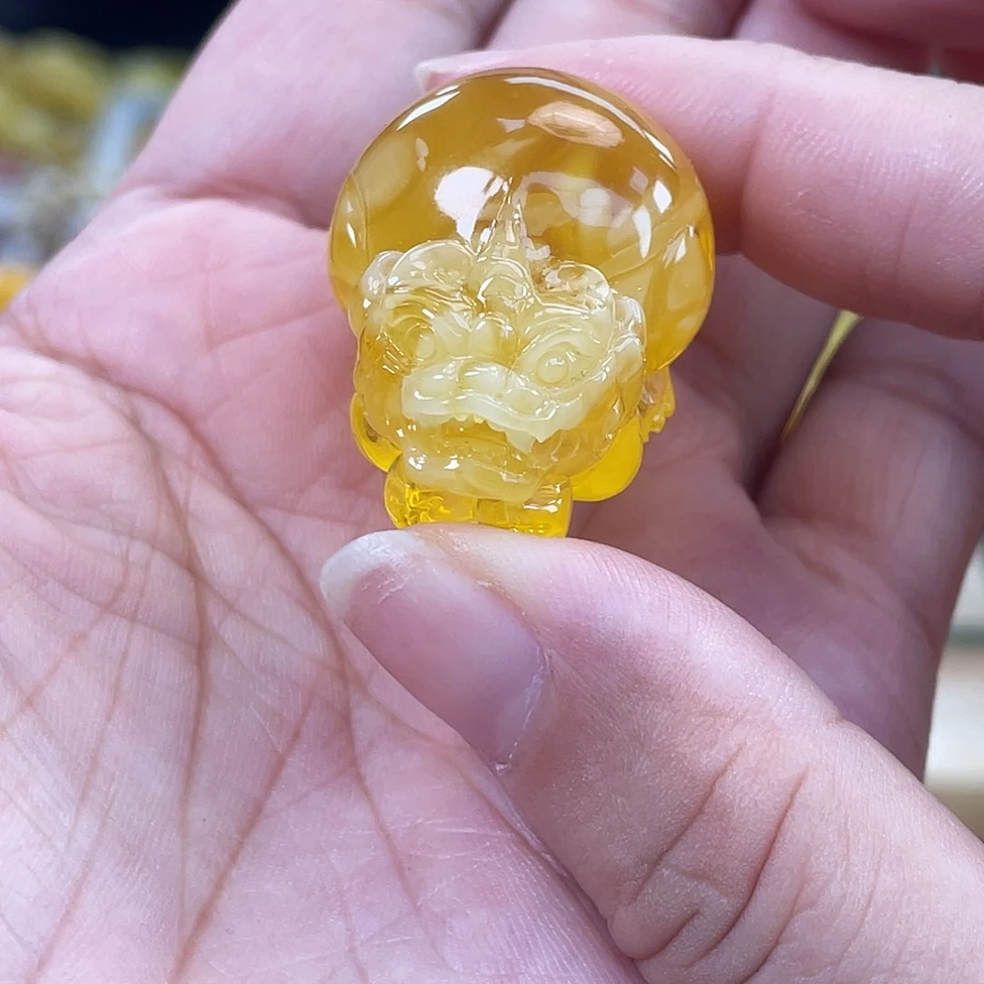 琥珀未镶嵌珠宝奇石h33