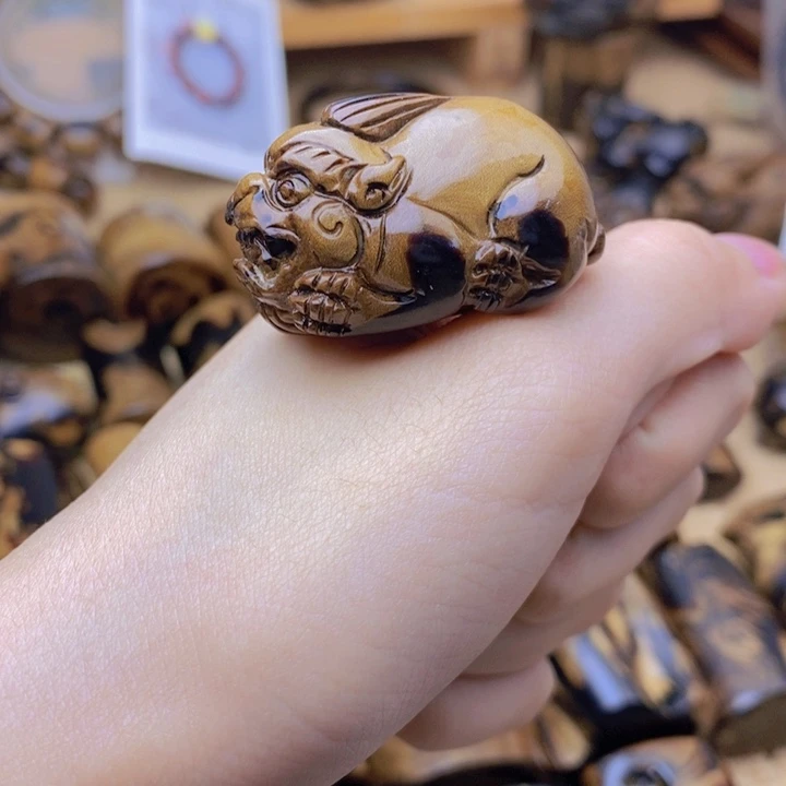 橄榄核手串/手链貔貅