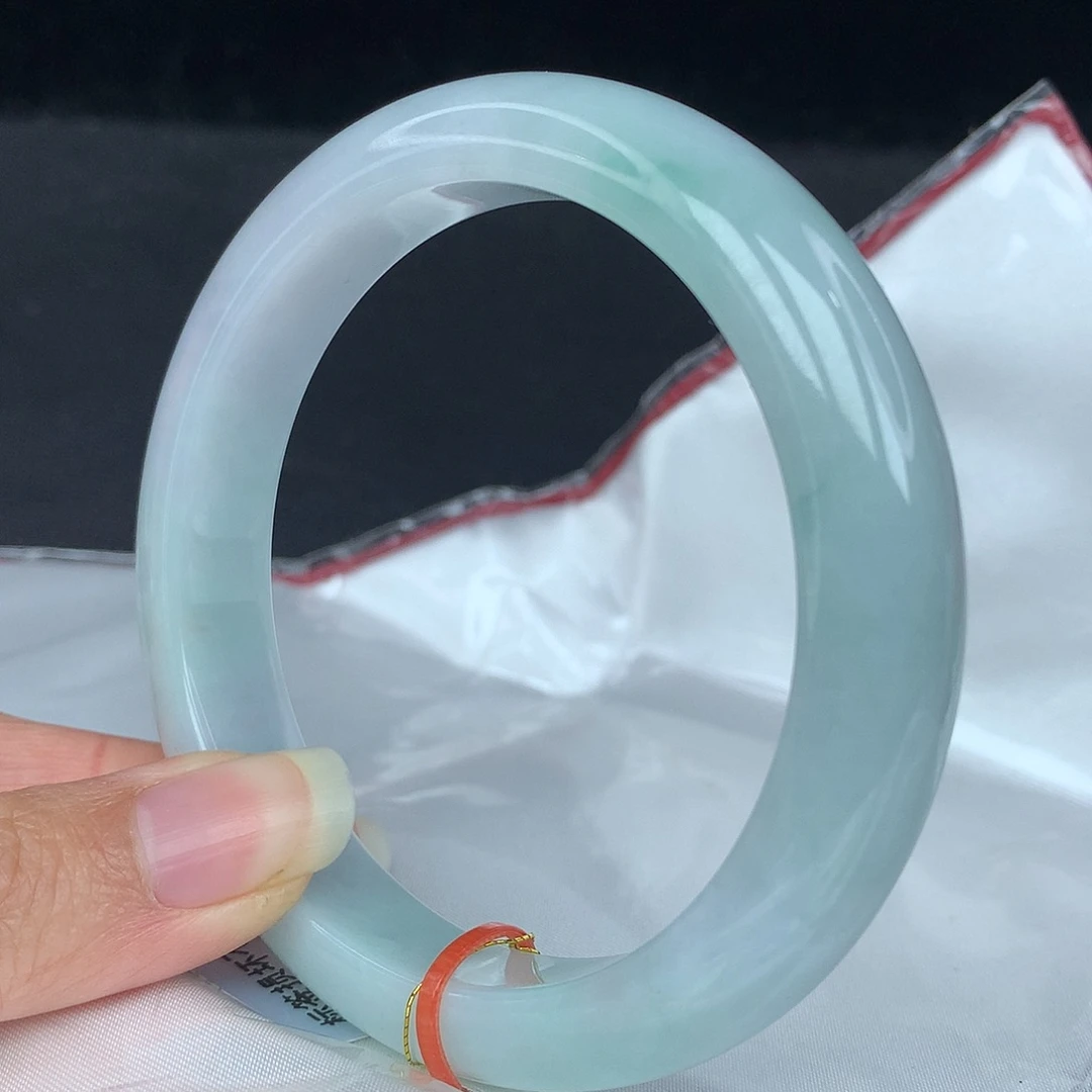 翡翠手镯未镶嵌62圈3947