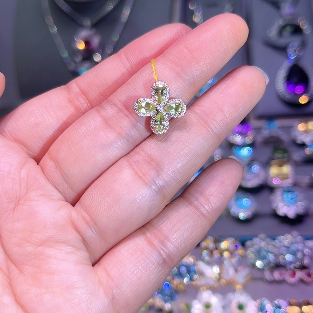 【闪购商品】橄榄石吊坠(赠链)银S925镶嵌
