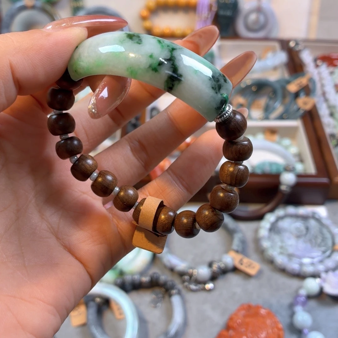 哎***~翡翠未镶嵌手链手串