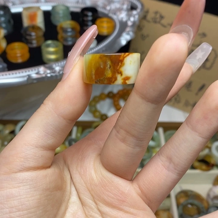 蛇纹石玉合金戒指23-16.6微瑕