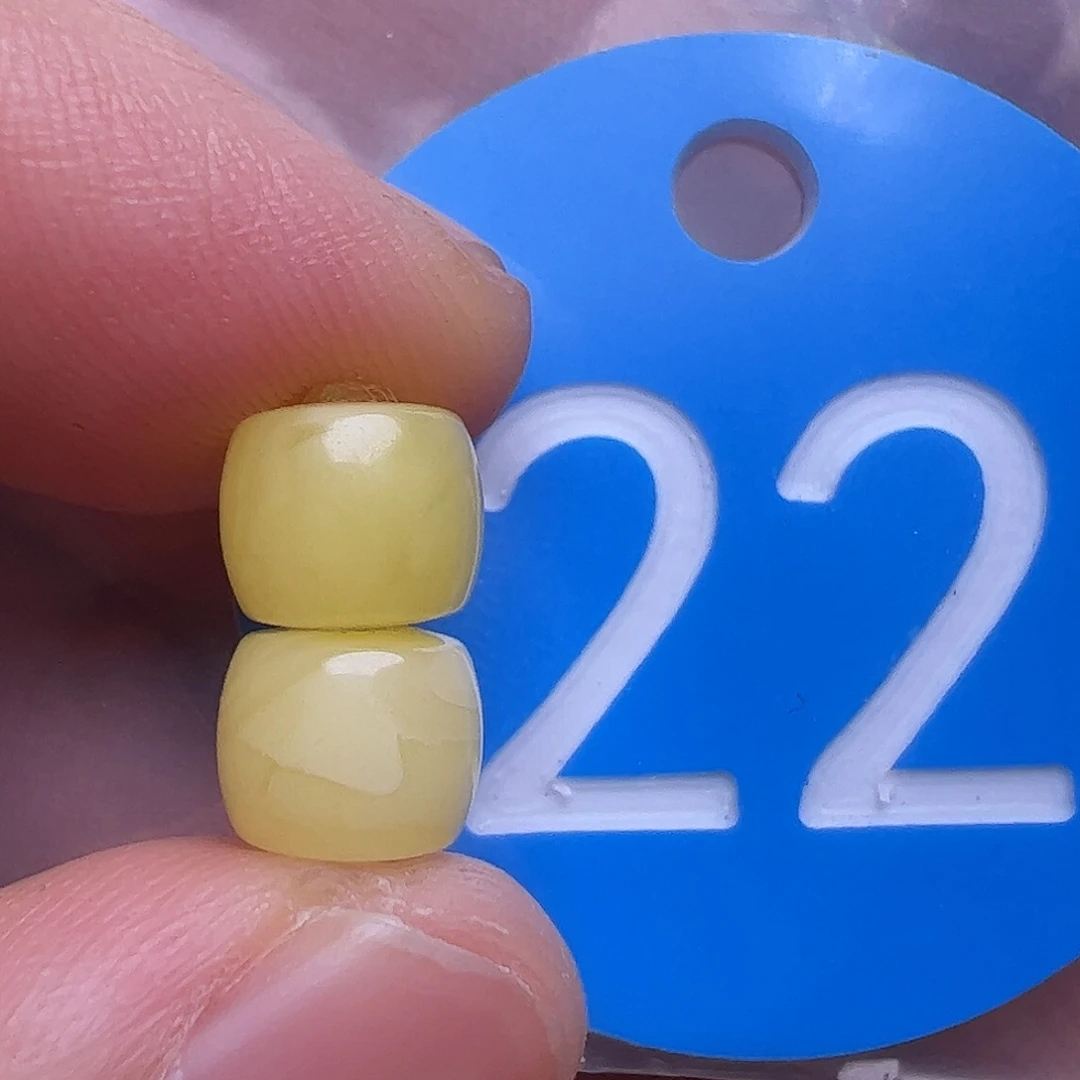 未镶嵌蜜蜡裸石7.3m m