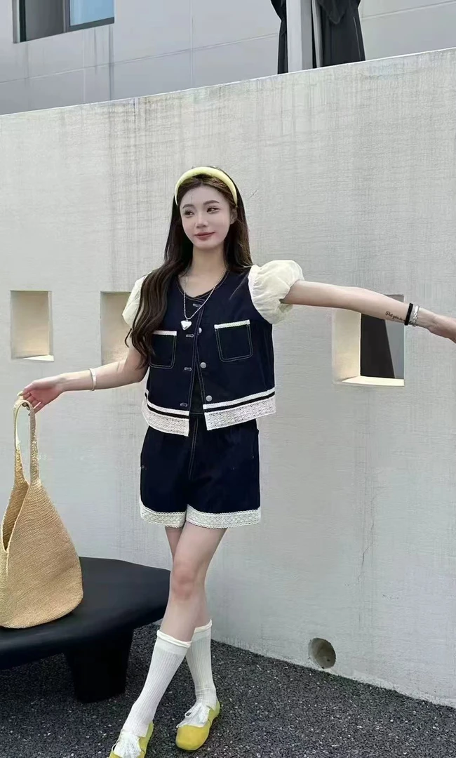 【肉总】蕾丝拼接泡泡牛仔外套短裤两件套装8361