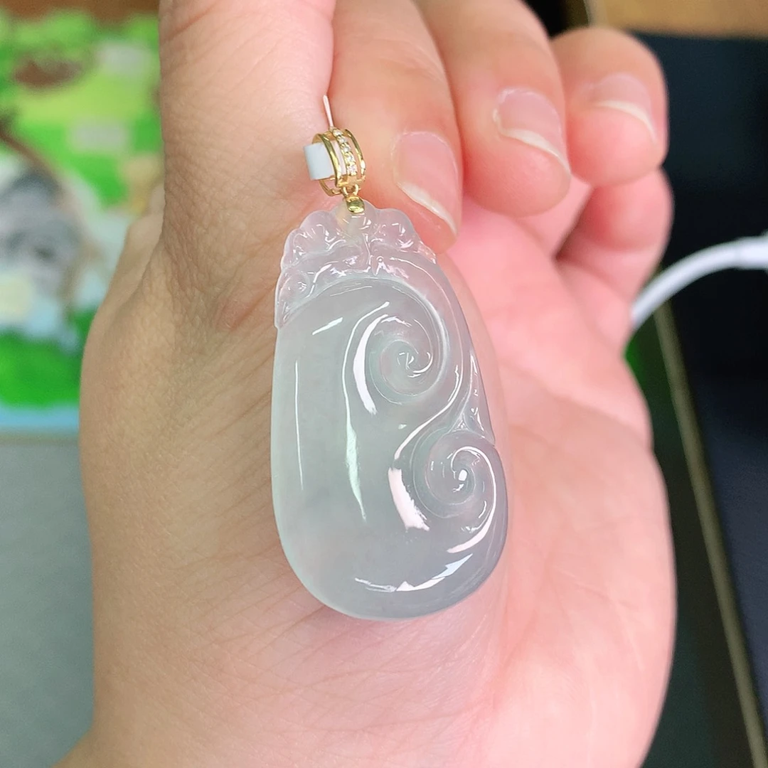 翡翠颈饰18K金镶嵌冰胶晴如意36*21*4.6