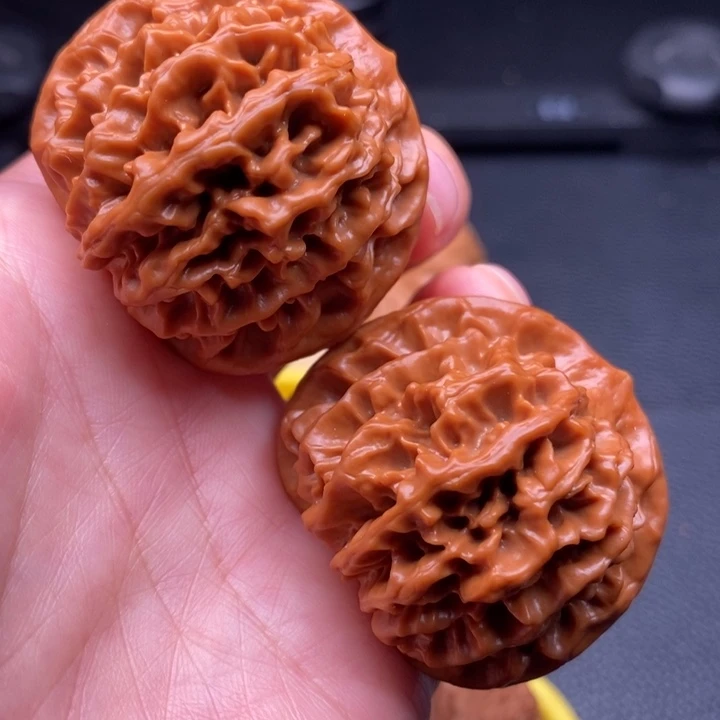 灞***灞文玩核桃吊坠秦闷41