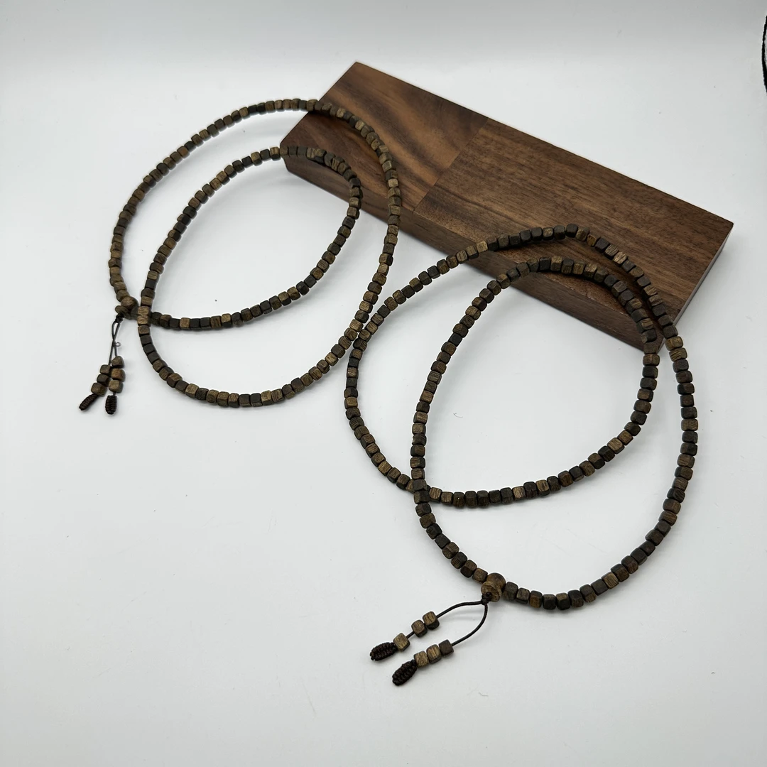 沉香【肖掌柜】 沉香方块珠链 多样性只发一件 X/8290/Q