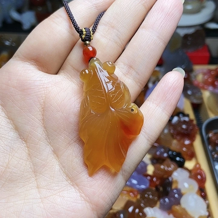 未镶嵌颈饰玛瑙/玉髓