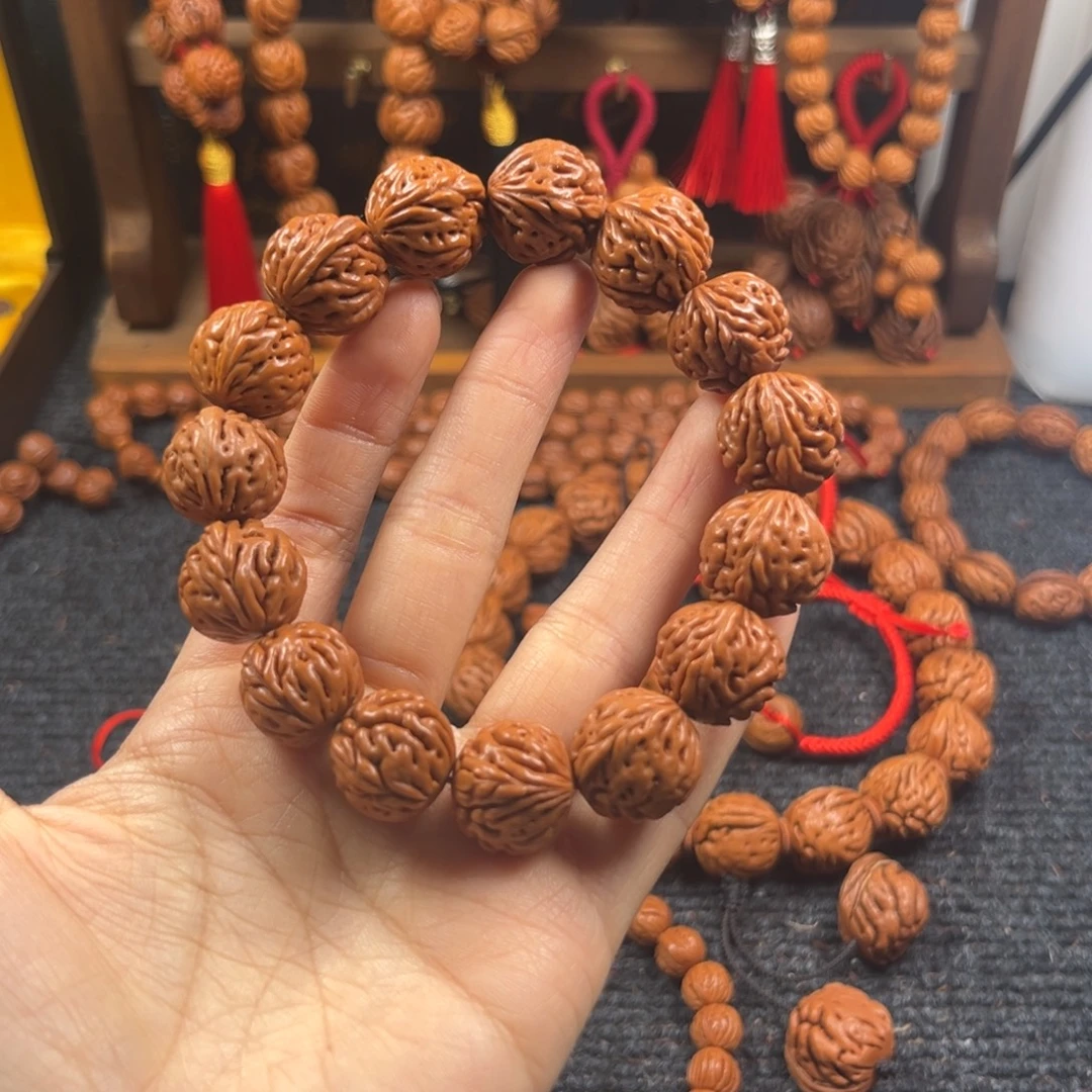 M***D吊坠桃核桃枭手串L14