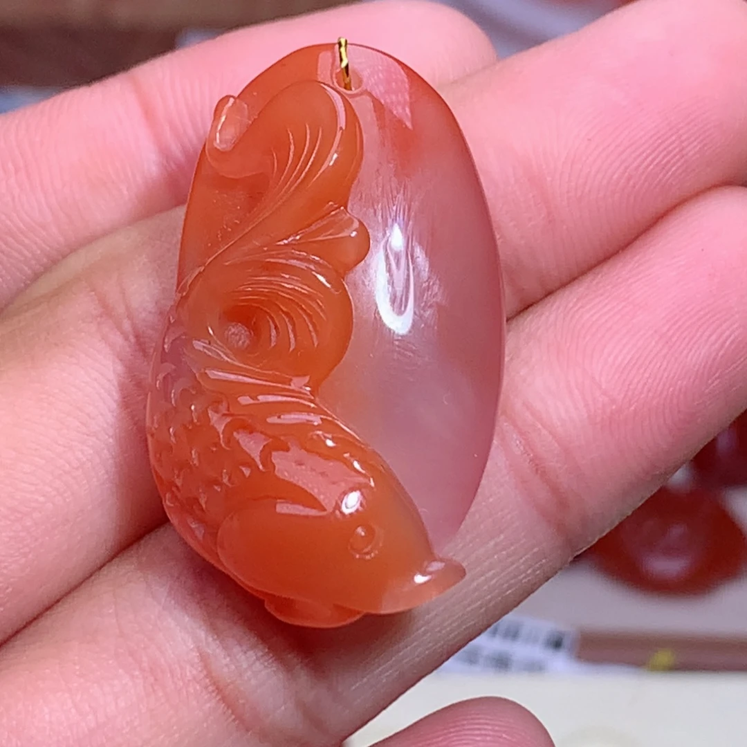 聚***量南红玛瑙未镶嵌珠宝半成品锦鲤牌
