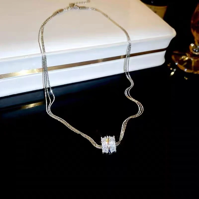 钛钢项链 小蛮腰项链女韩版气质甜美锆石吊坠锁骨项链