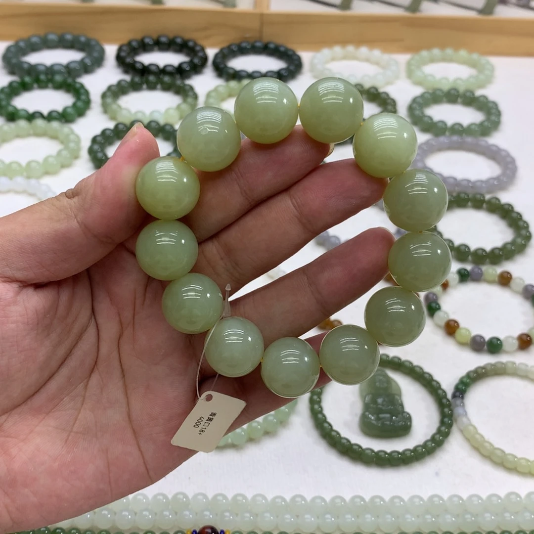 手串未镶嵌和田玉（黄口18）