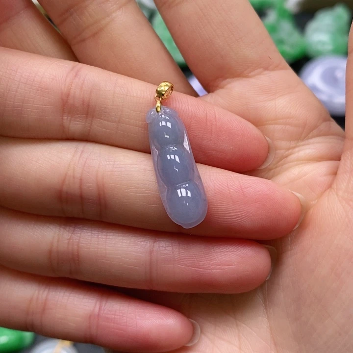 翡翠颈饰未镶嵌吊坠
