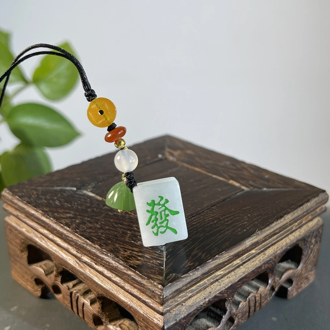 JTA19-01 天然缅甸A货翡翠  特色包挂