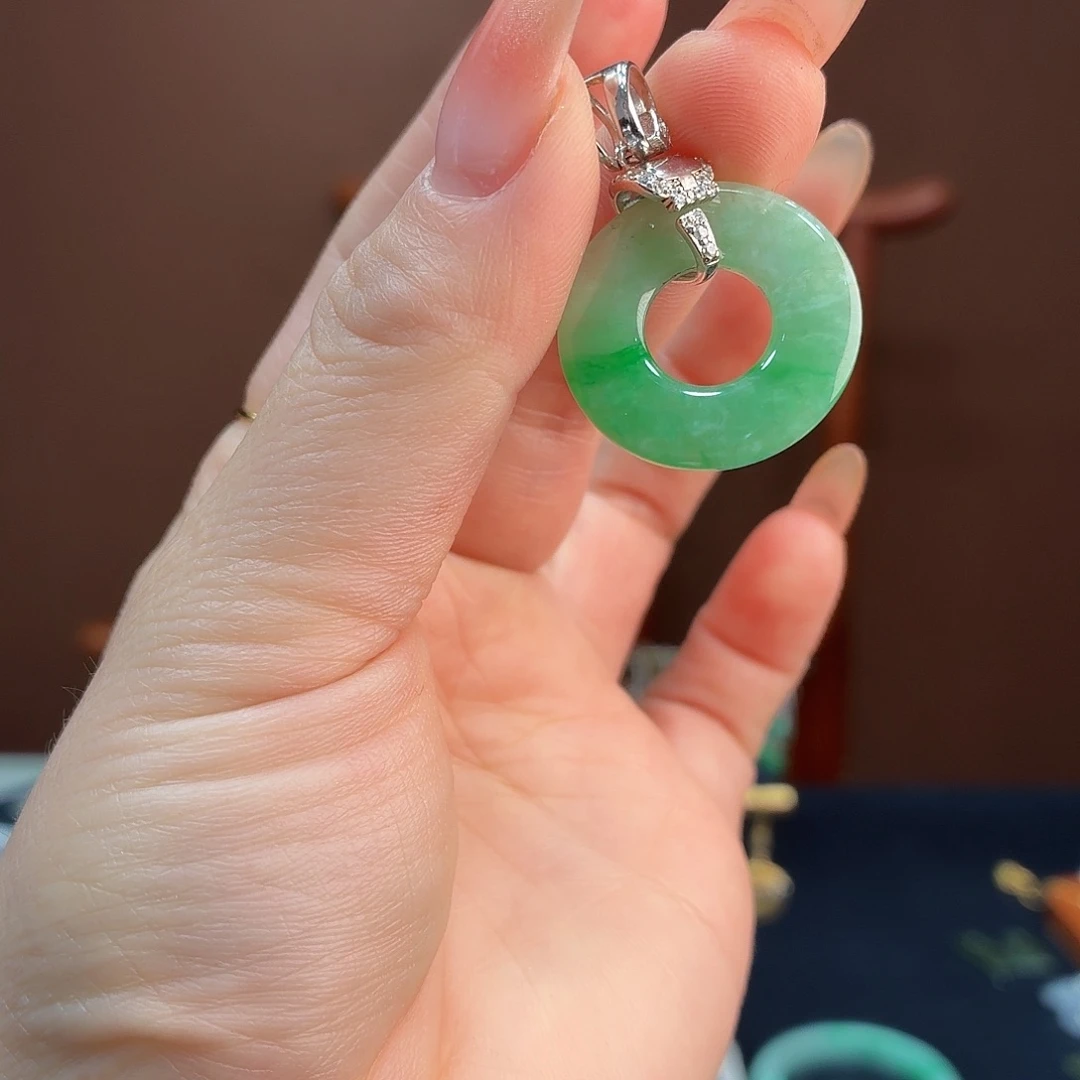 翡翠银S925镶嵌颈饰吊坠