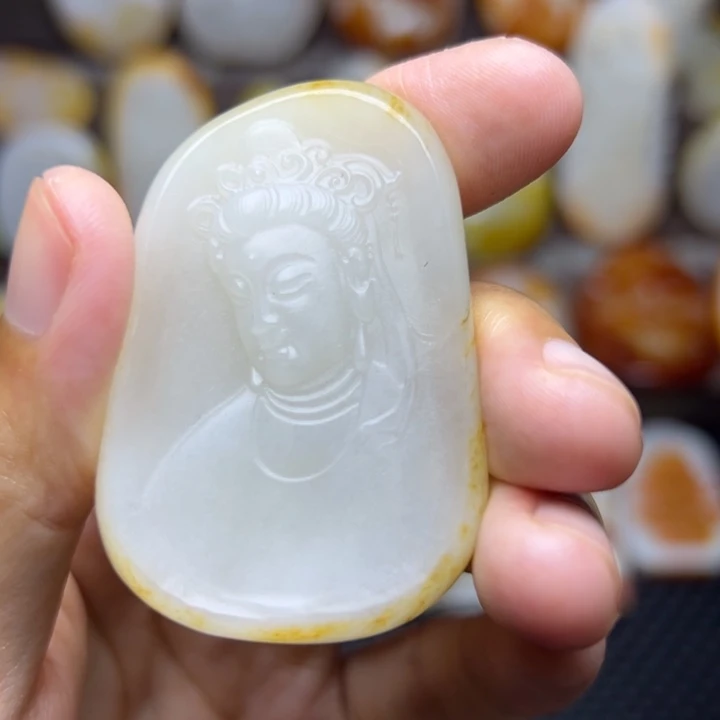 和田玉未镶嵌颈饰