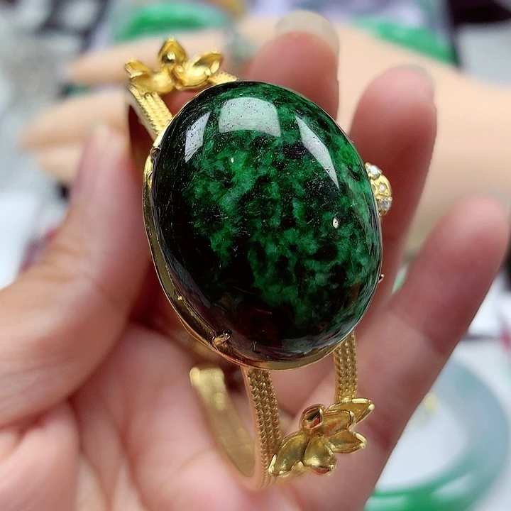 翡翠银S925镶嵌颈饰翡翠