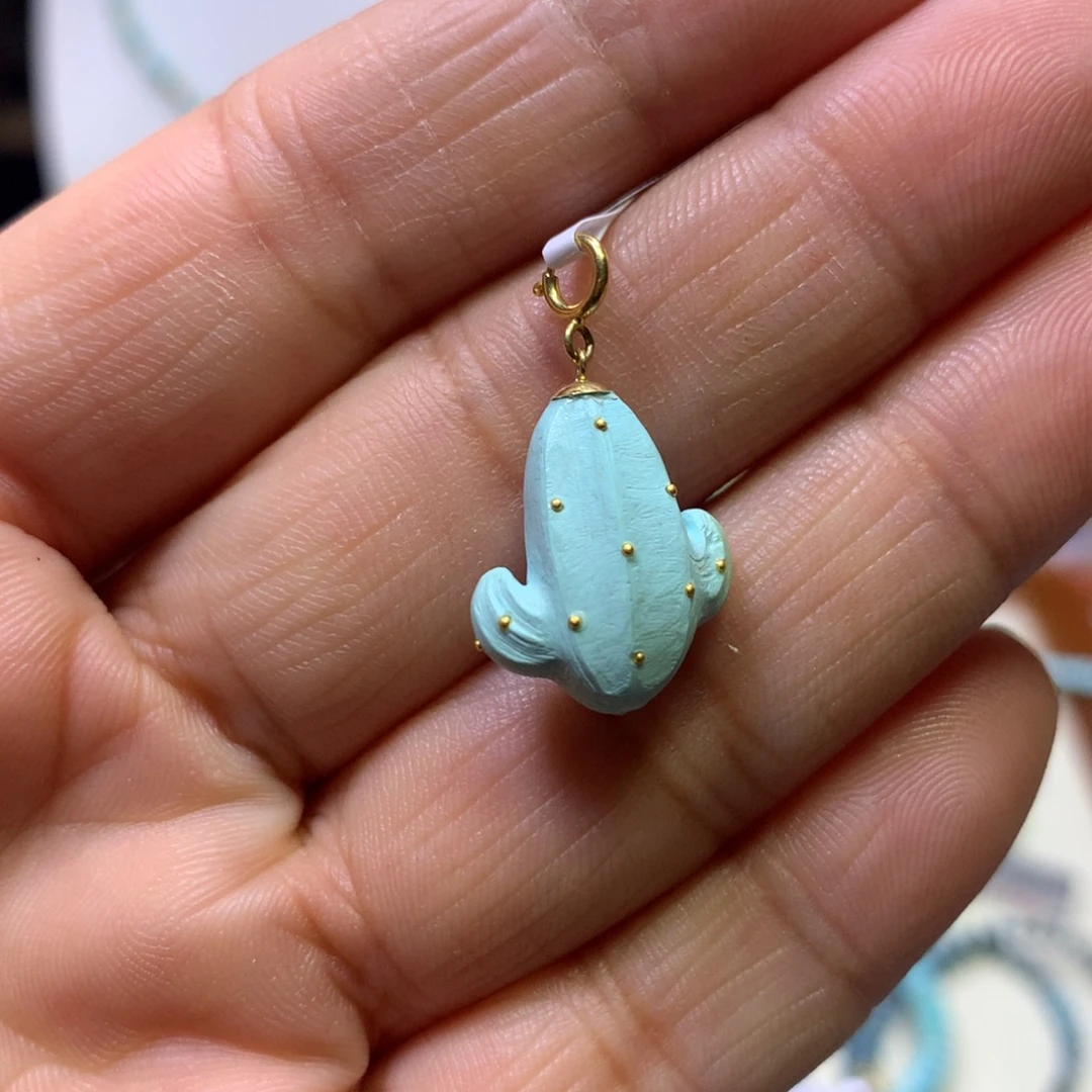 绿松石18K金镶嵌挂件