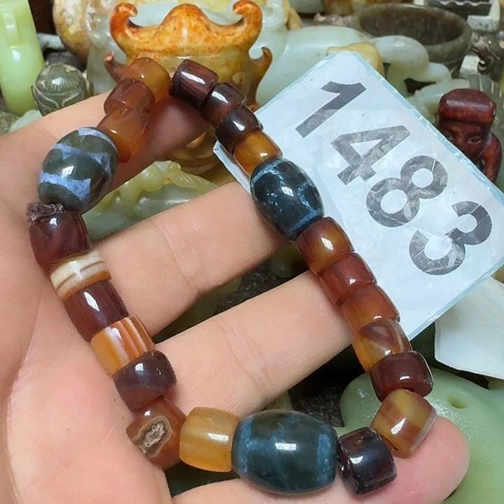 玛瑙/玉髓颈饰未镶嵌