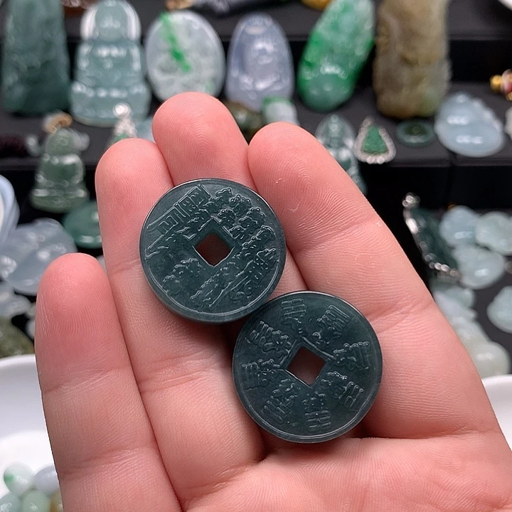 翡翠未镶嵌颈饰翡翠首饰