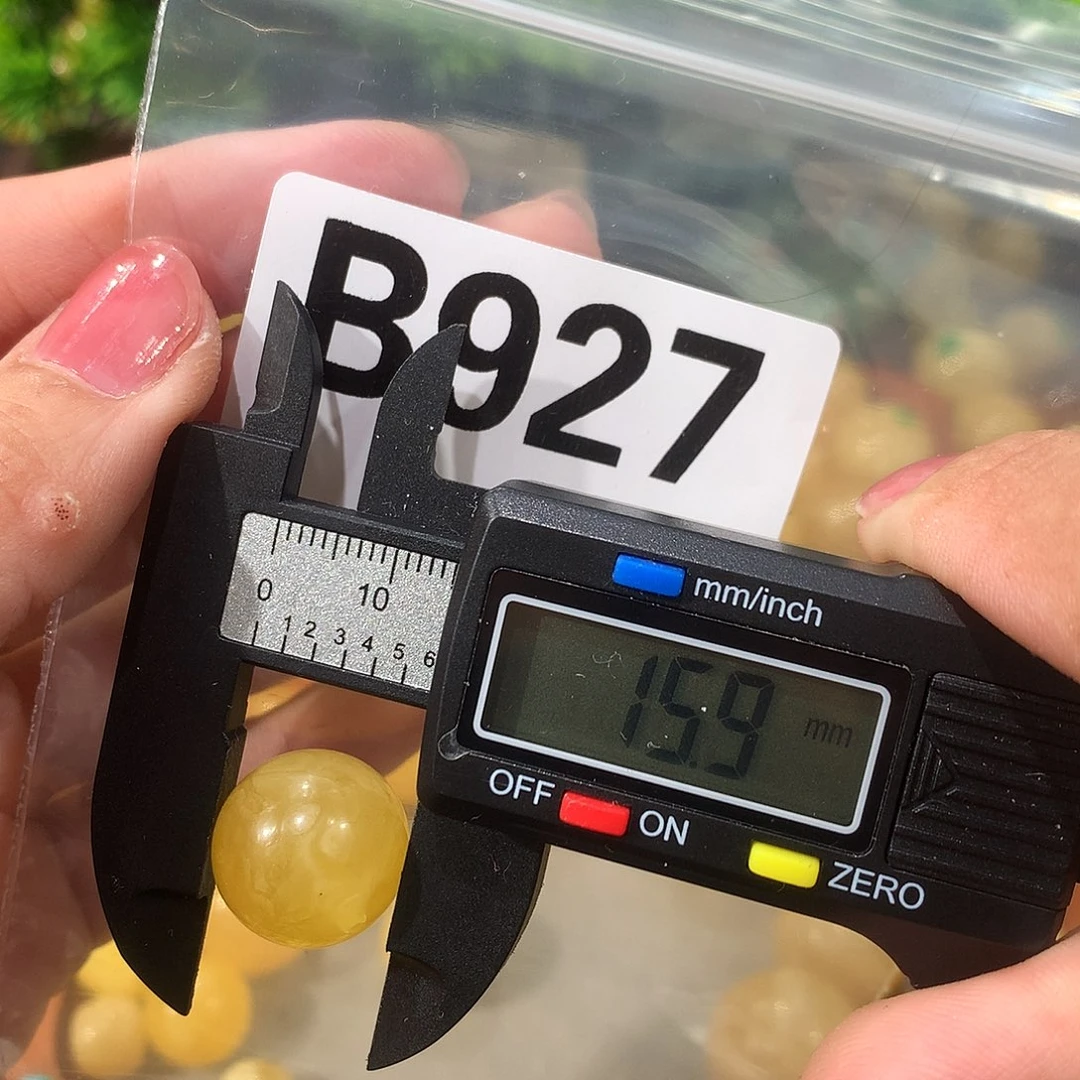 未镶嵌琥珀珠宝奇石