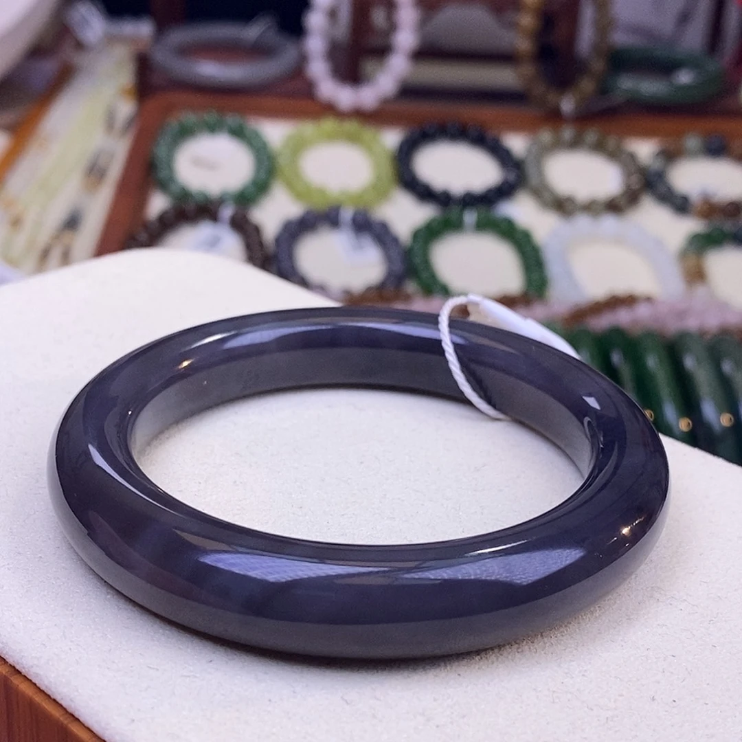 颈饰未镶嵌和田玉59毕业级烟紫老料帝王紫冰底手镯