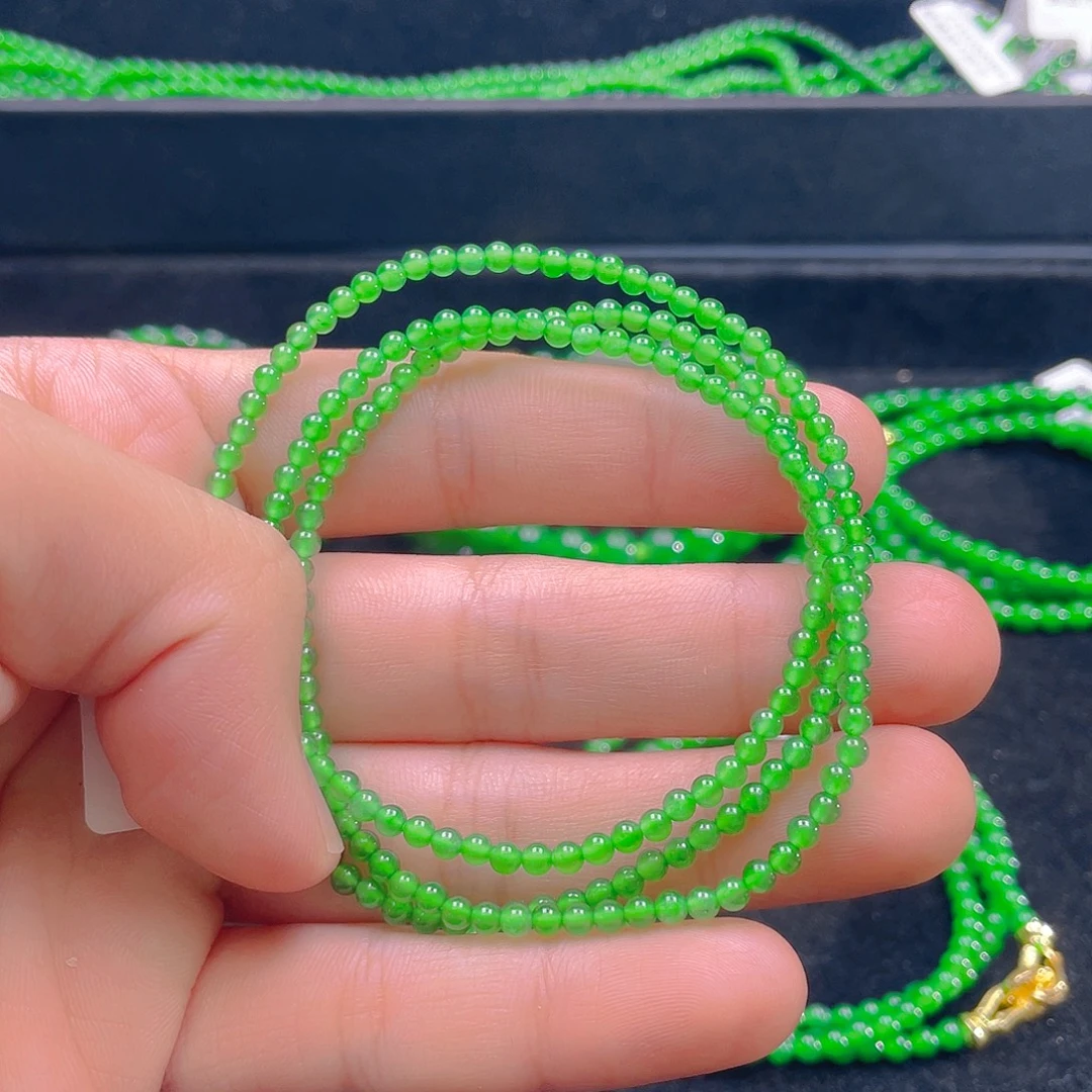 翡翠未镶嵌颈饰