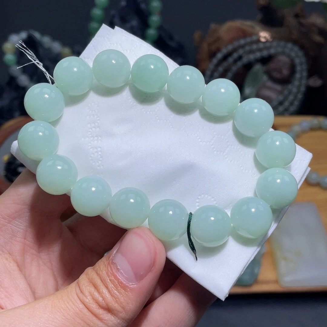 定制翡翠未镶嵌手串月入百万