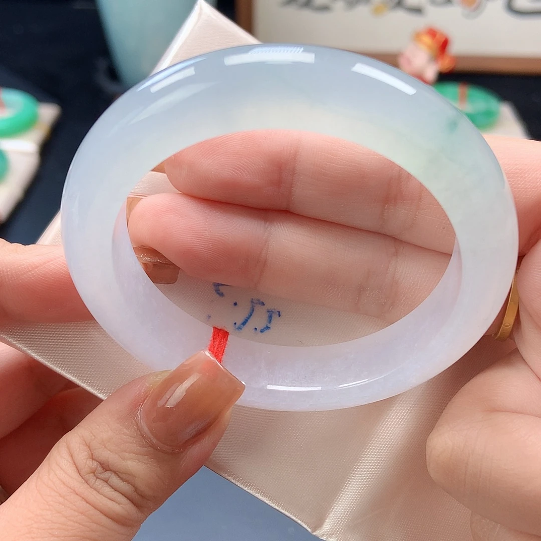 翡翠未镶嵌手镯32号