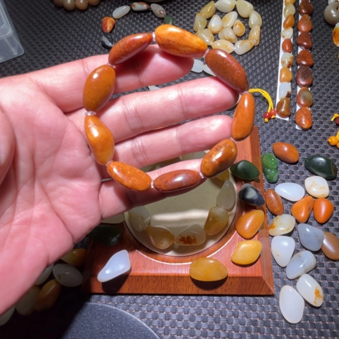 和田玉未镶嵌手链