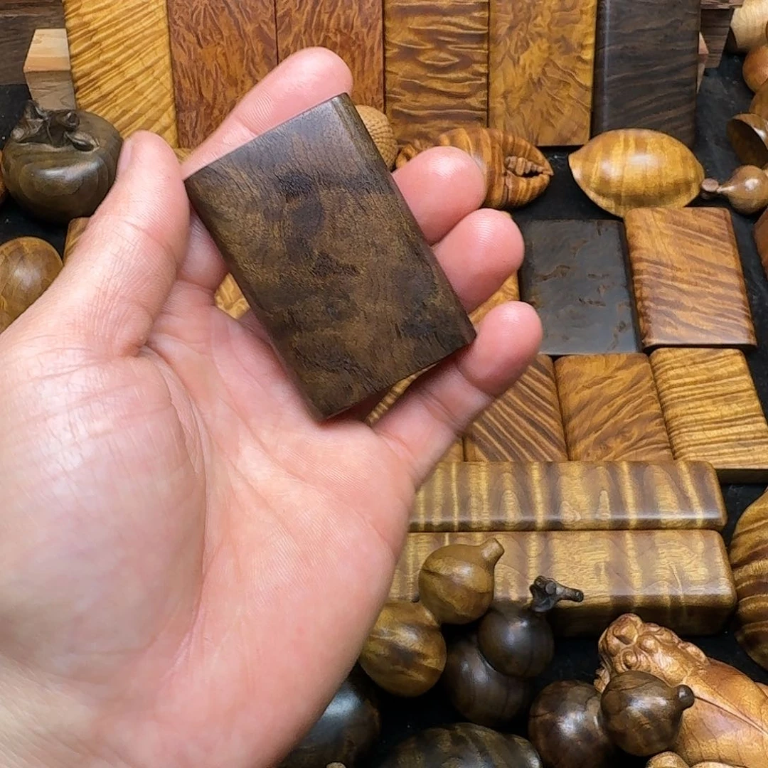 楠木金丝楠木无事牌