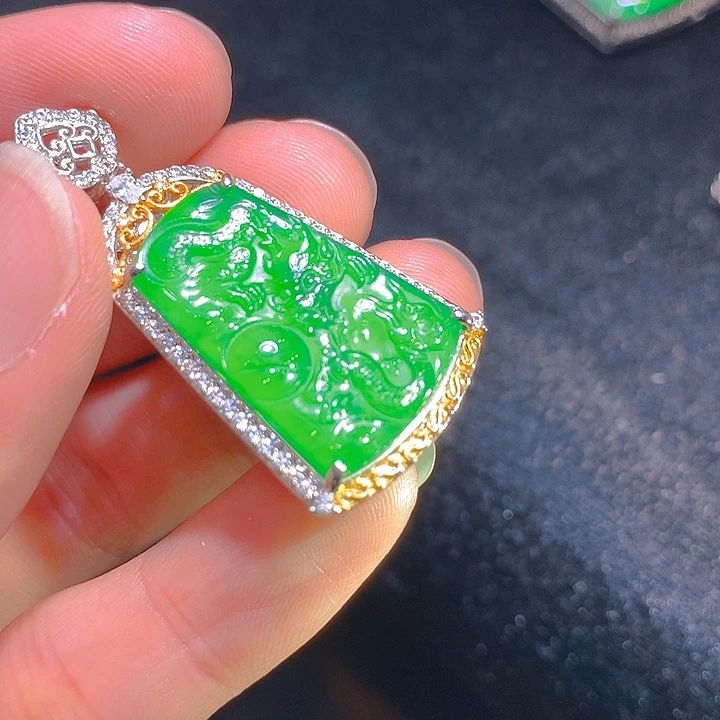 【闪购商品】翡翠颈饰未镶嵌翡翠