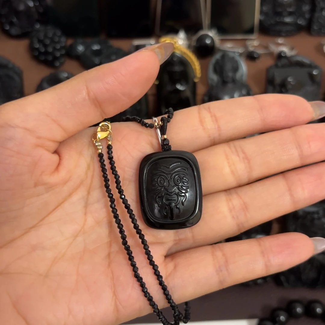 角***辫蛇纹石玉未镶嵌颈饰