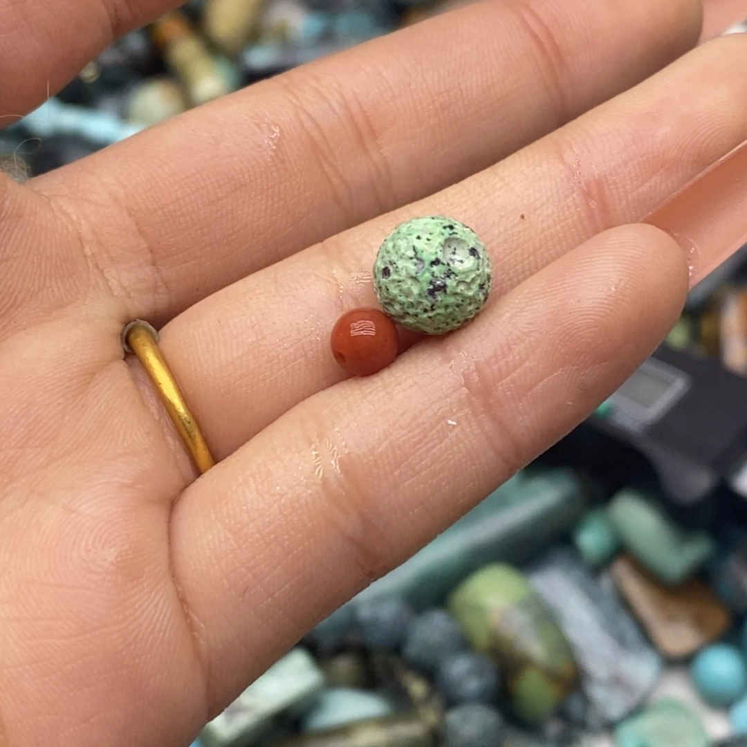 南红玛瑙未镶嵌珠宝奇石