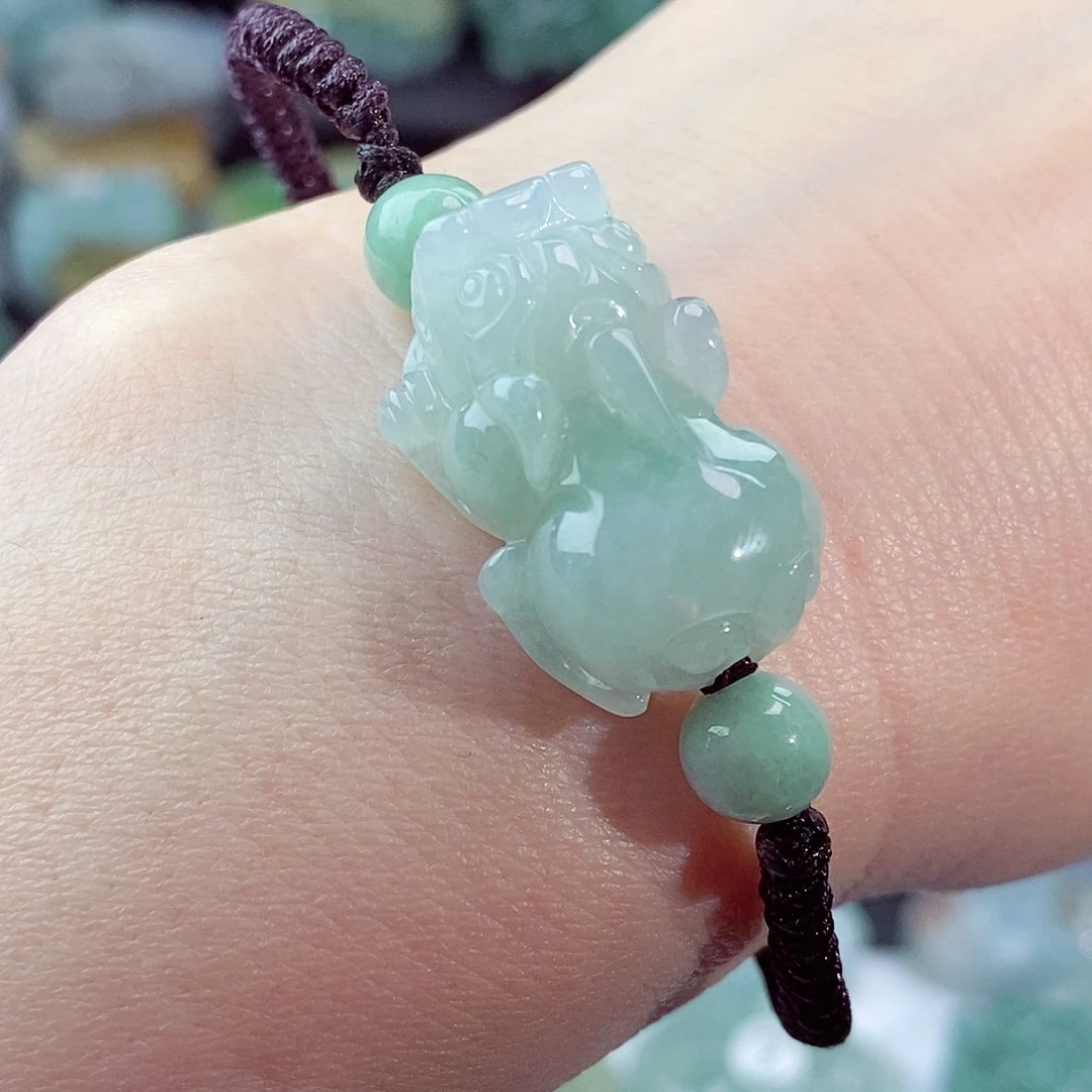 颈饰未镶嵌翡翠天然