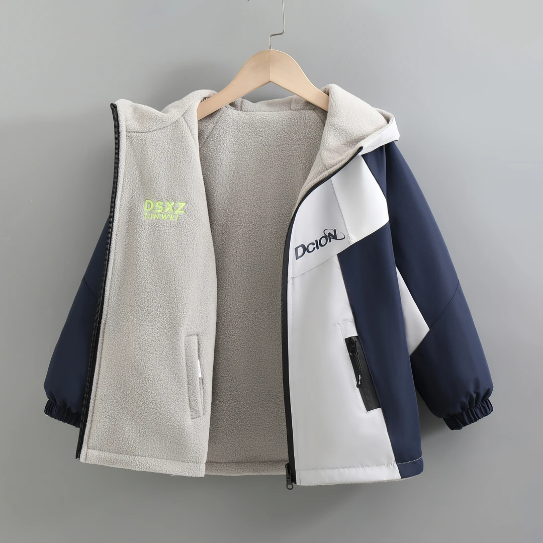 2025新款男童加绒加厚双面穿外套秋冬连帽保暖冲锋衣中大童两面穿